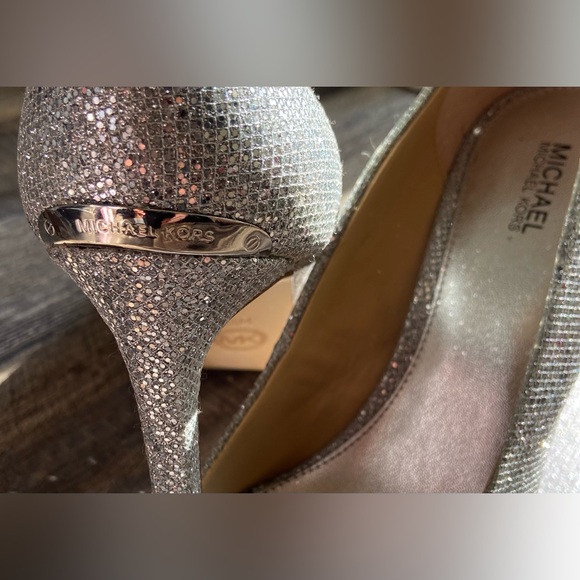 MICHAEL KORS  silver sparkle pumps - Picture 3 of 8